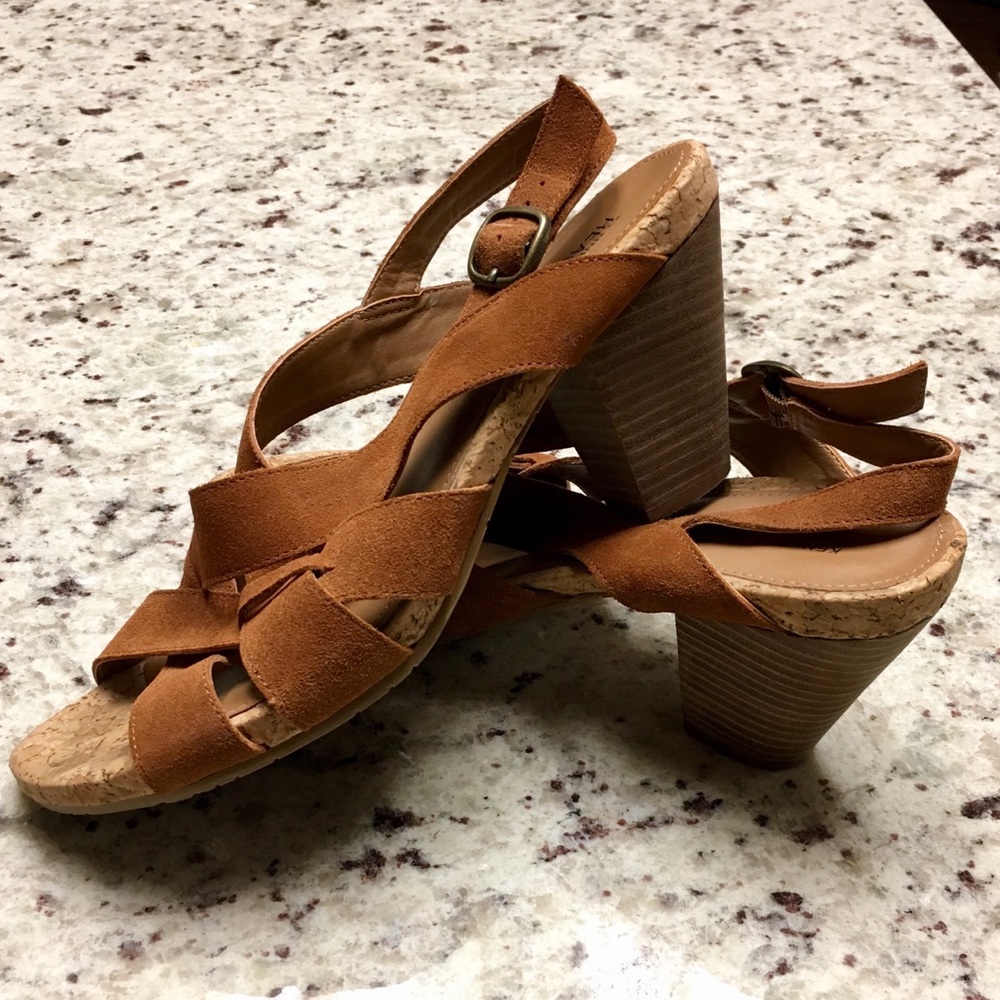 Kenneth Cole heels